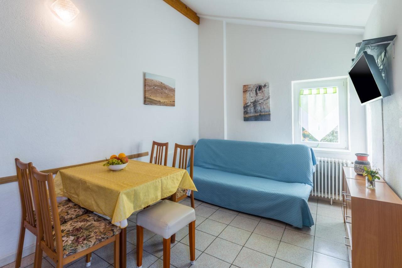 Apartments With A Parking Space Karigador, Novigrad - 2534 Exterior foto